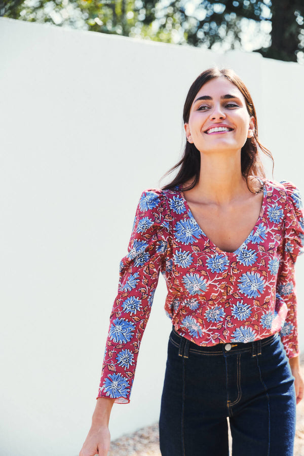 Camiseta Luisa Pico Granate Petunia Azul