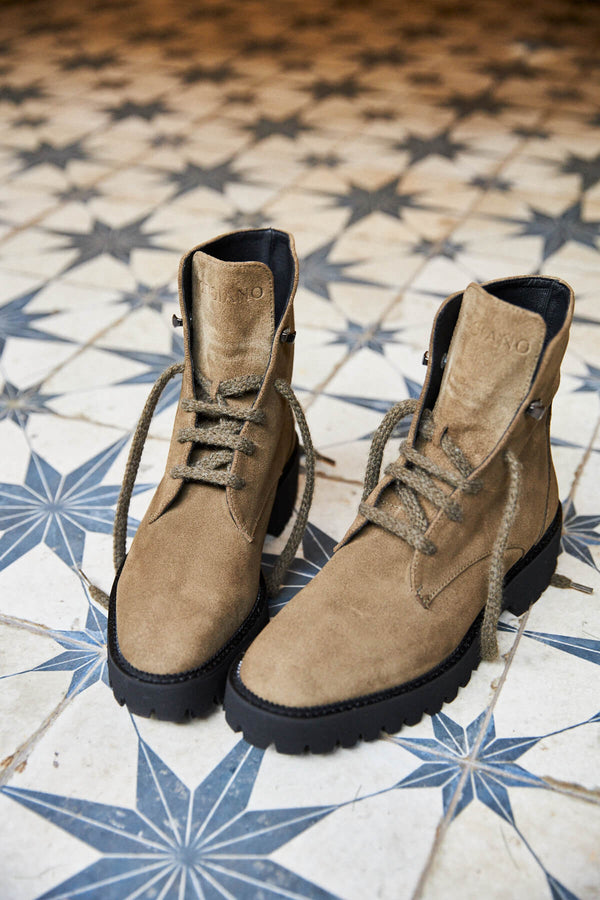 Bota Bruna Verde Oliva