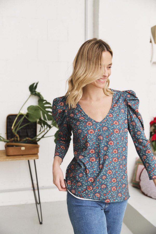 Camiseta Luisa Pico Flores y Acebo