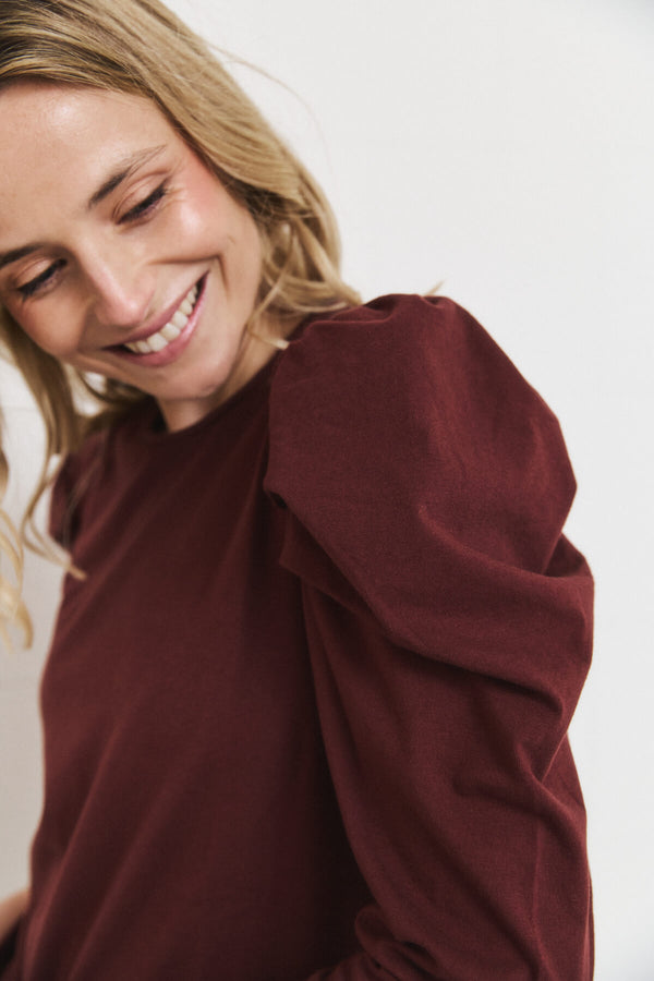 Camiseta Luisa Borgoña