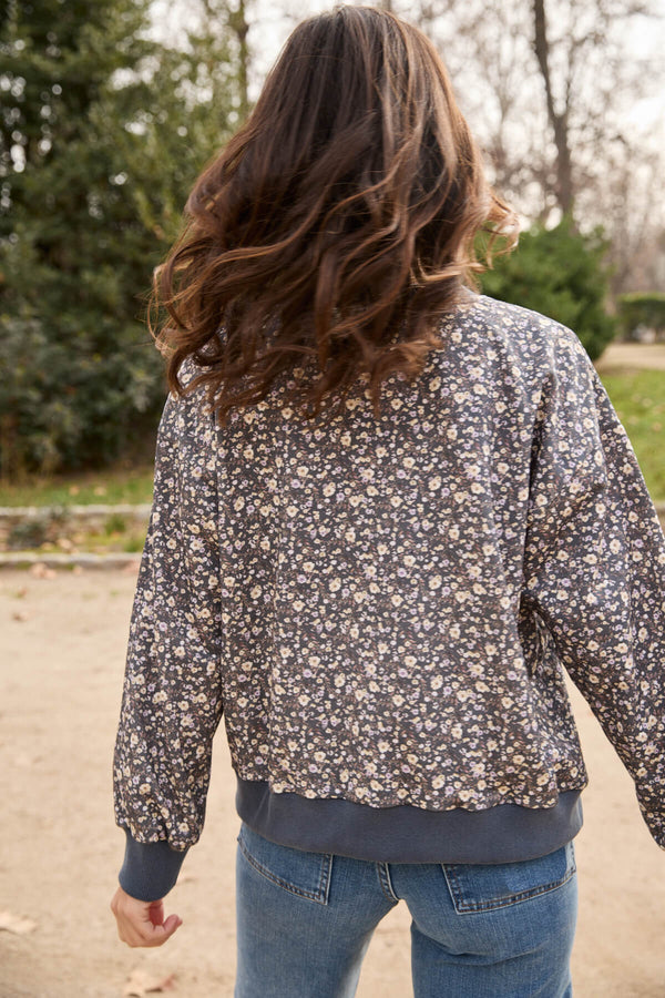 Sudadera Kotidiano Lirios de Agua
