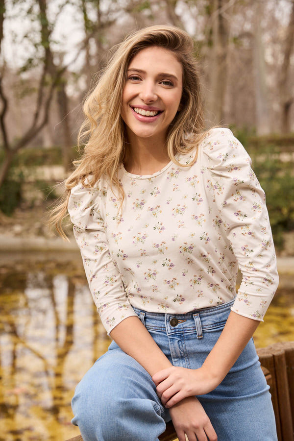 Camiseta Vera Flor Ramillete
