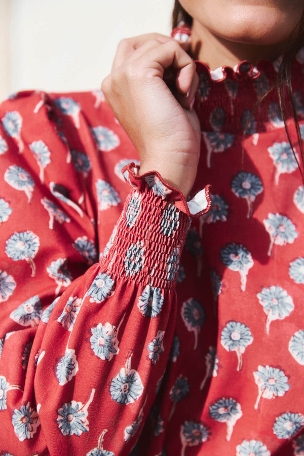 Camiseta Laurel Rojizo Flor Azul