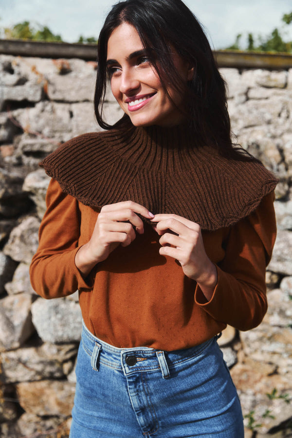 Cuello Abi Chocolate