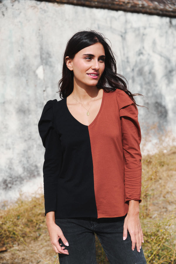 Camiseta Luisa Pico Negro y Sequoia